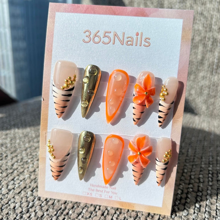 Liquid Gold Tigress press-on nails
