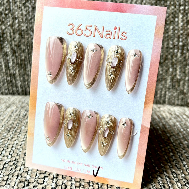 Gilded Opulence press-on nails