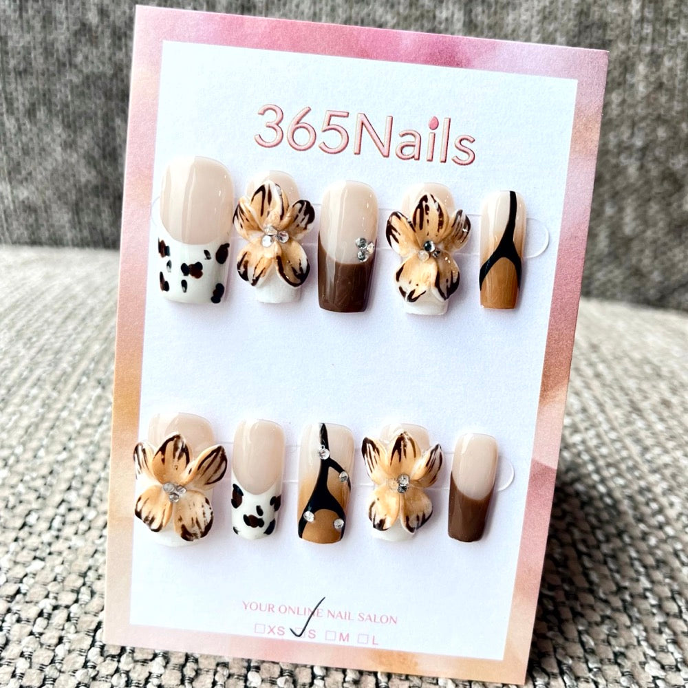 Golden Butterfly Dream press-on nails