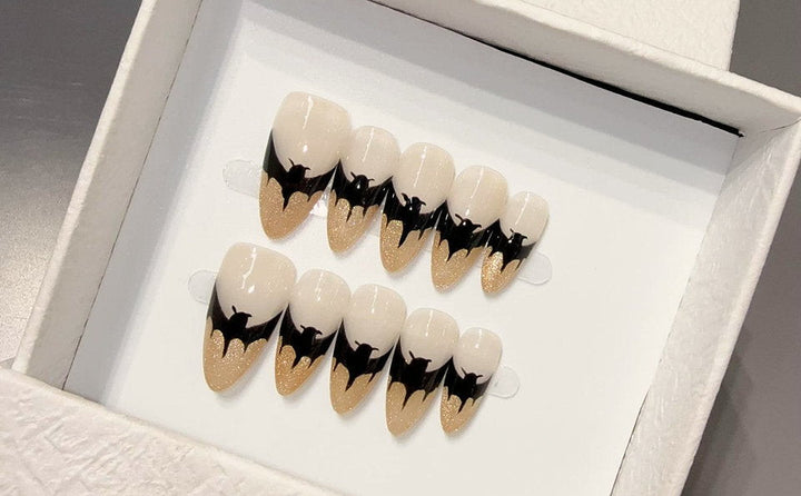 Chic Noir press-on nails