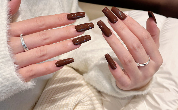 Essential Coffin press-on nails