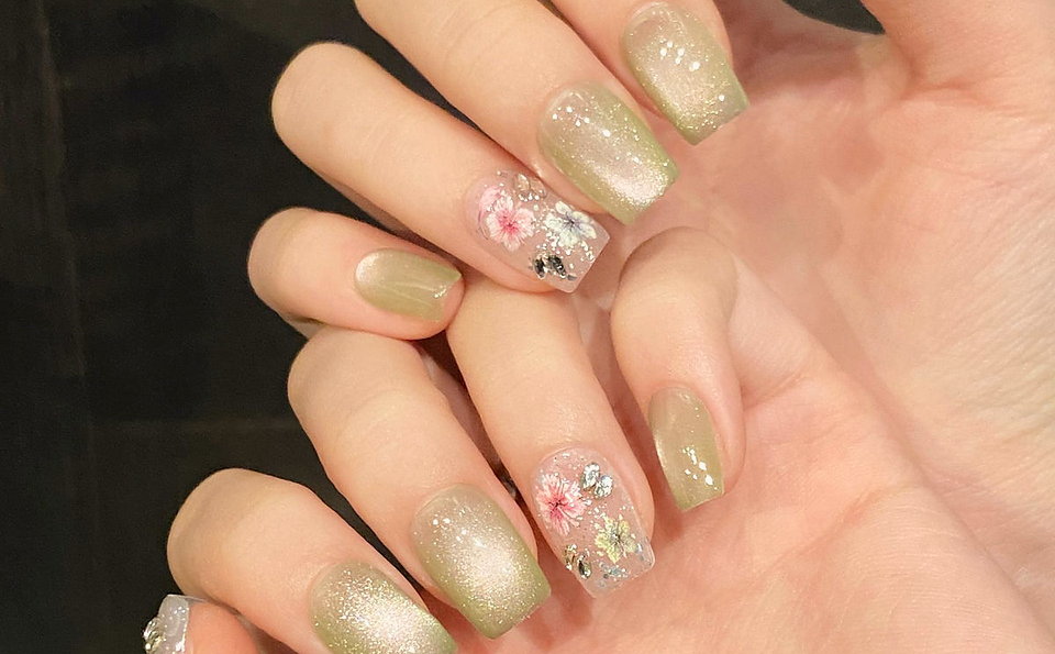 Meadow press-on nails